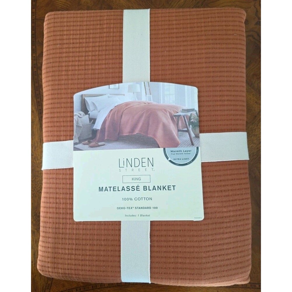 Linden Street Sierra Brown Matelassé 100% Cotton Blanket - King - NEW